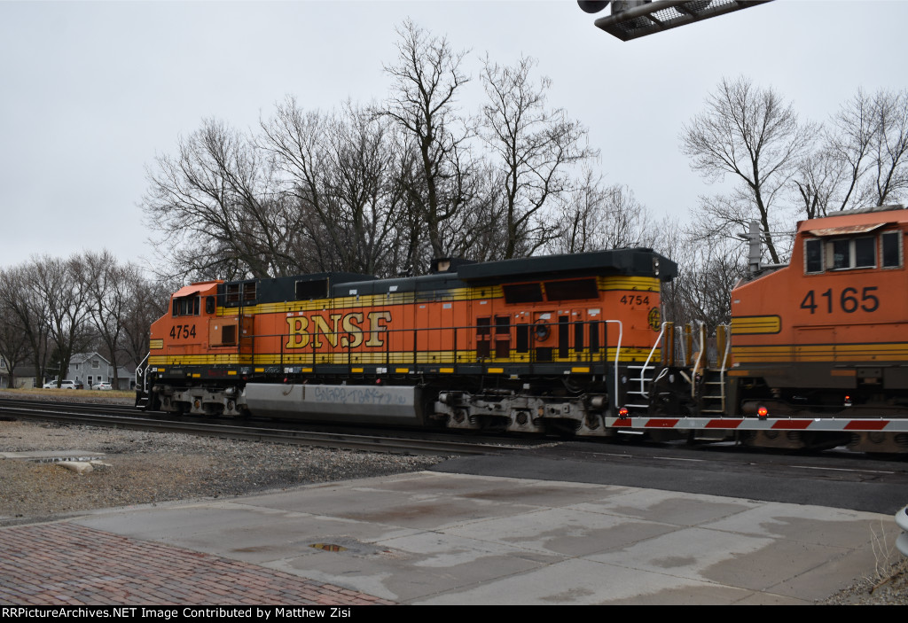 BNSF 4754